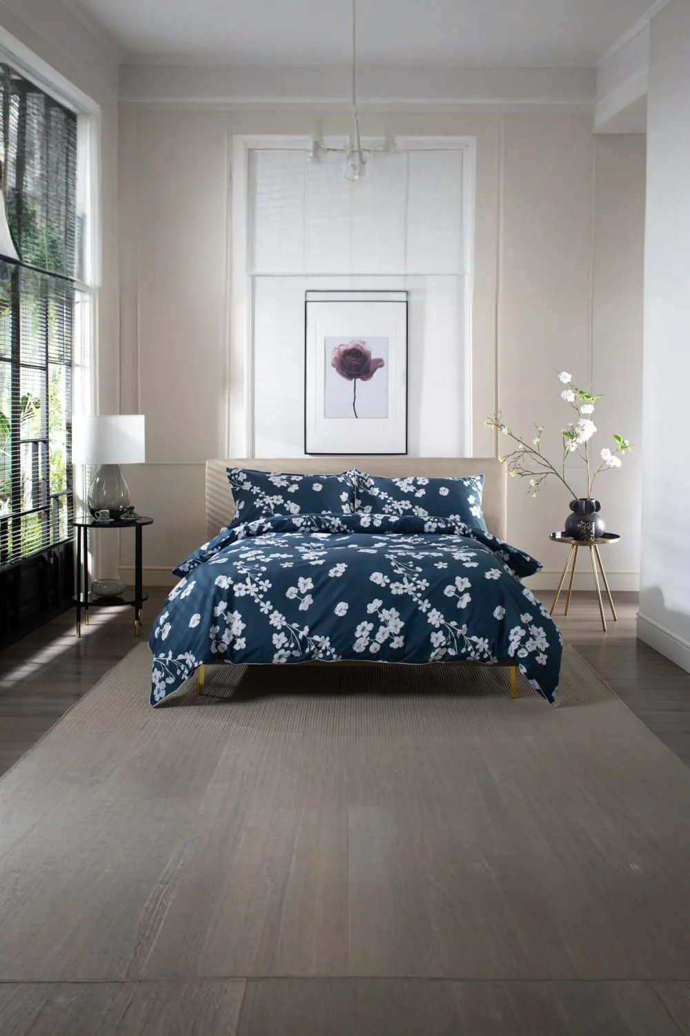The Lyndon Company Petite Fleure Printed 100% Cotton Duvet Cover Set with Piped Edges in Navy