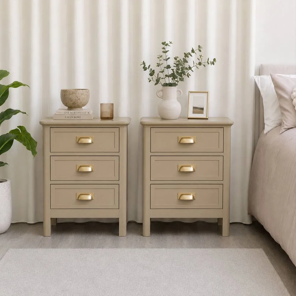 Melody Maison Chest of 6 Drawers & Pair of Bedside Tables - Lawrence Taupe Range in Beige 6