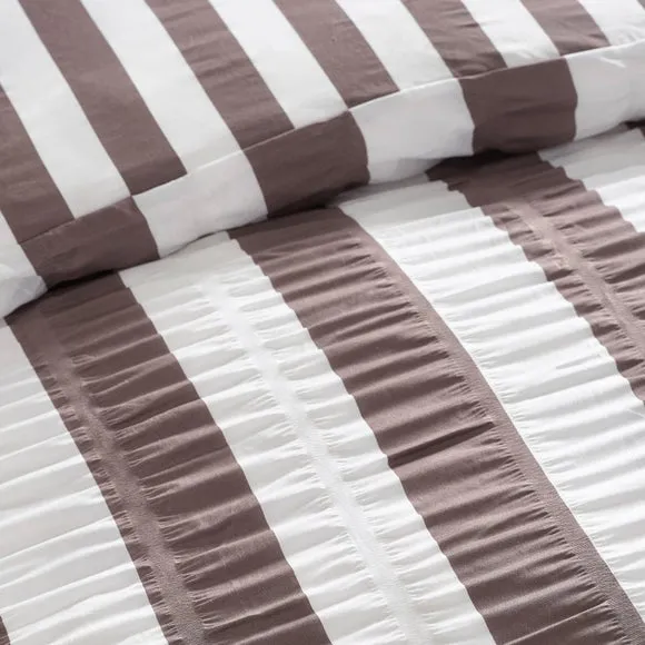 Catherine Lansfield Seersucker Frill Stripe Polycotton Duvet Cover & Pillowcase Set 2