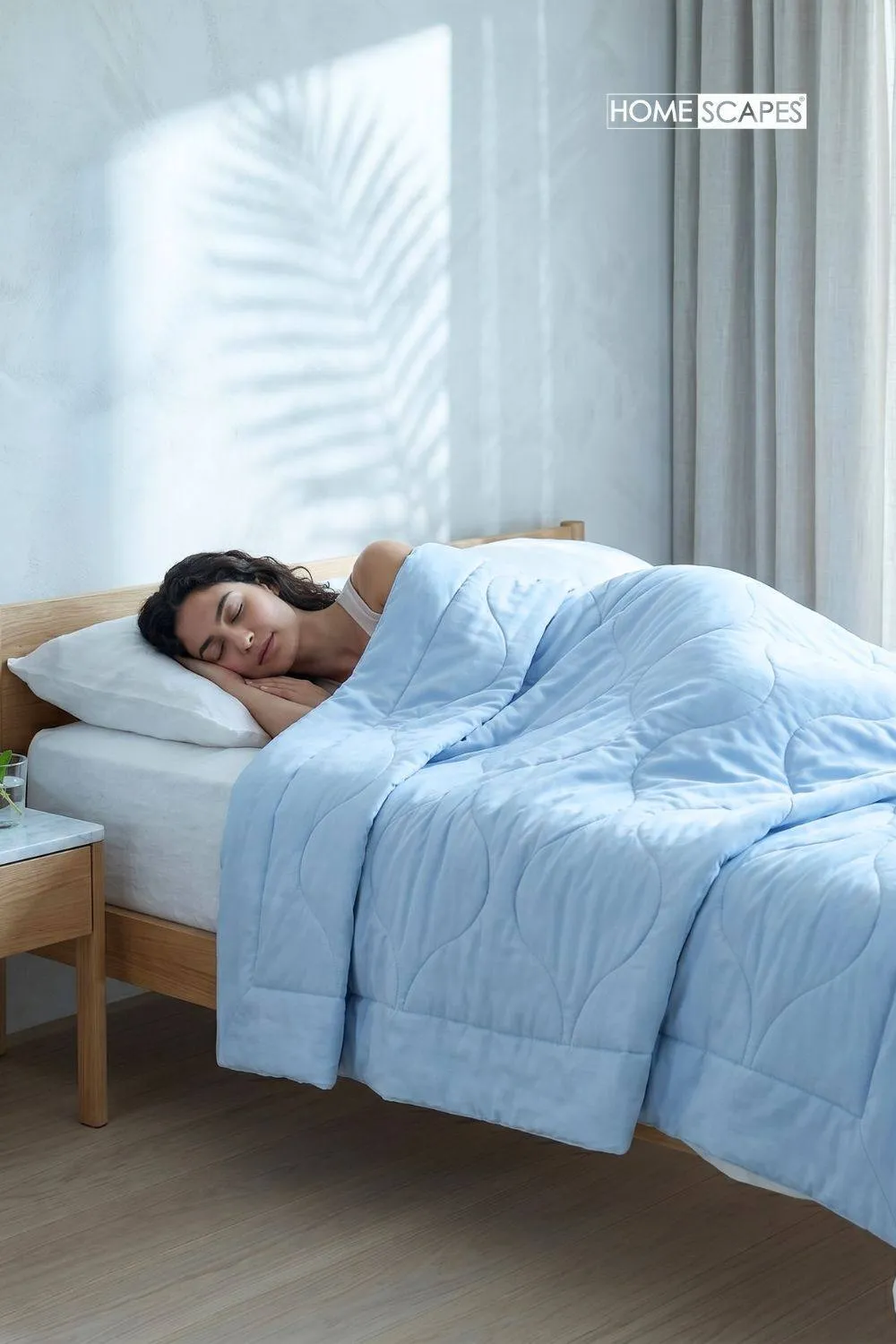 Homescapes Luxury Cooling Blanket, Summer Coverless Duvet in Blue 2