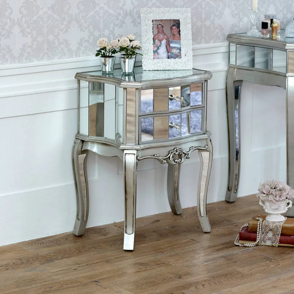 Melody Maison Chest, Dressing Table Set & 2 Drawer Bedside Tables - Tiffany Range in Silver 5