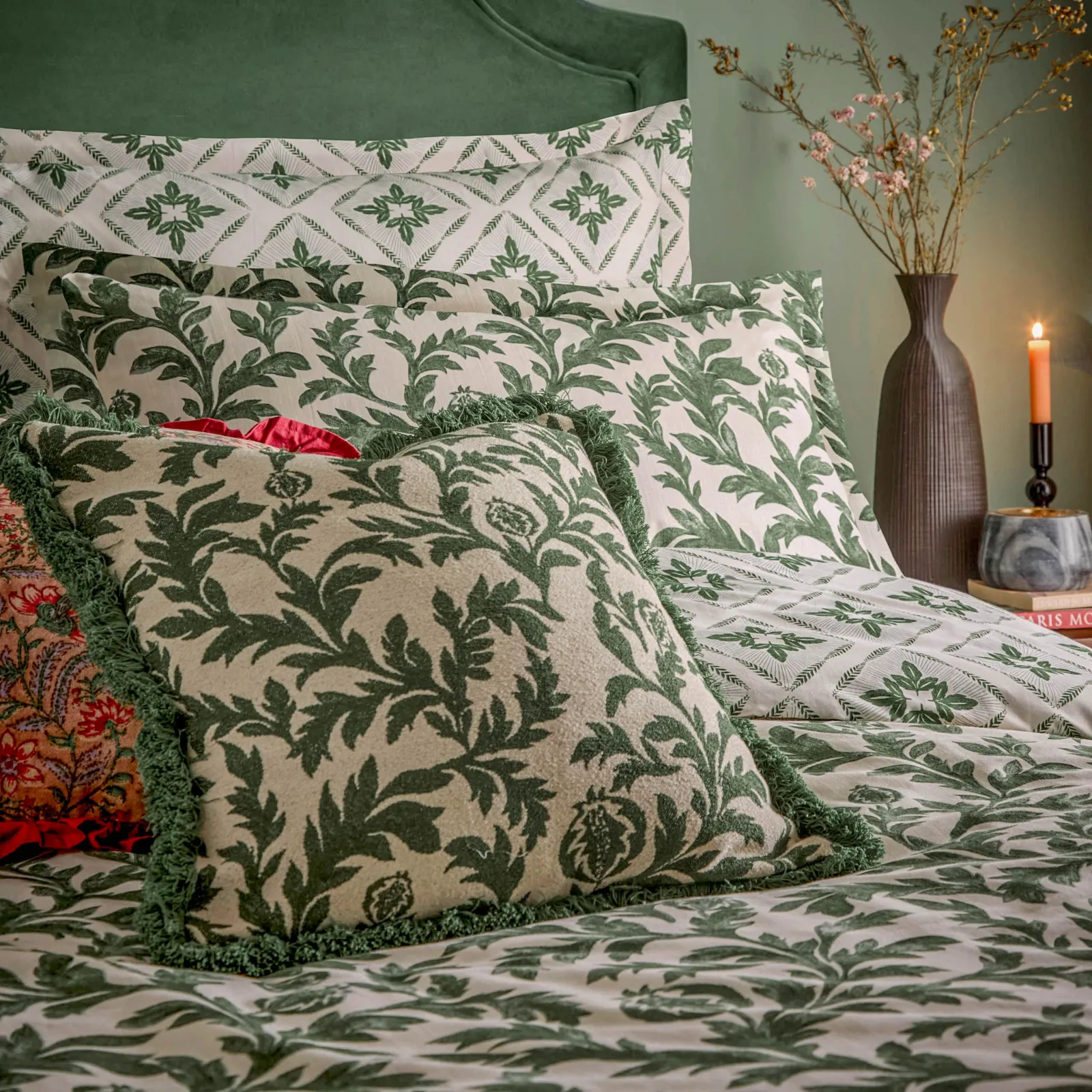 Paoletti Hedera Printed Duvet Cover Set in Light Green 2