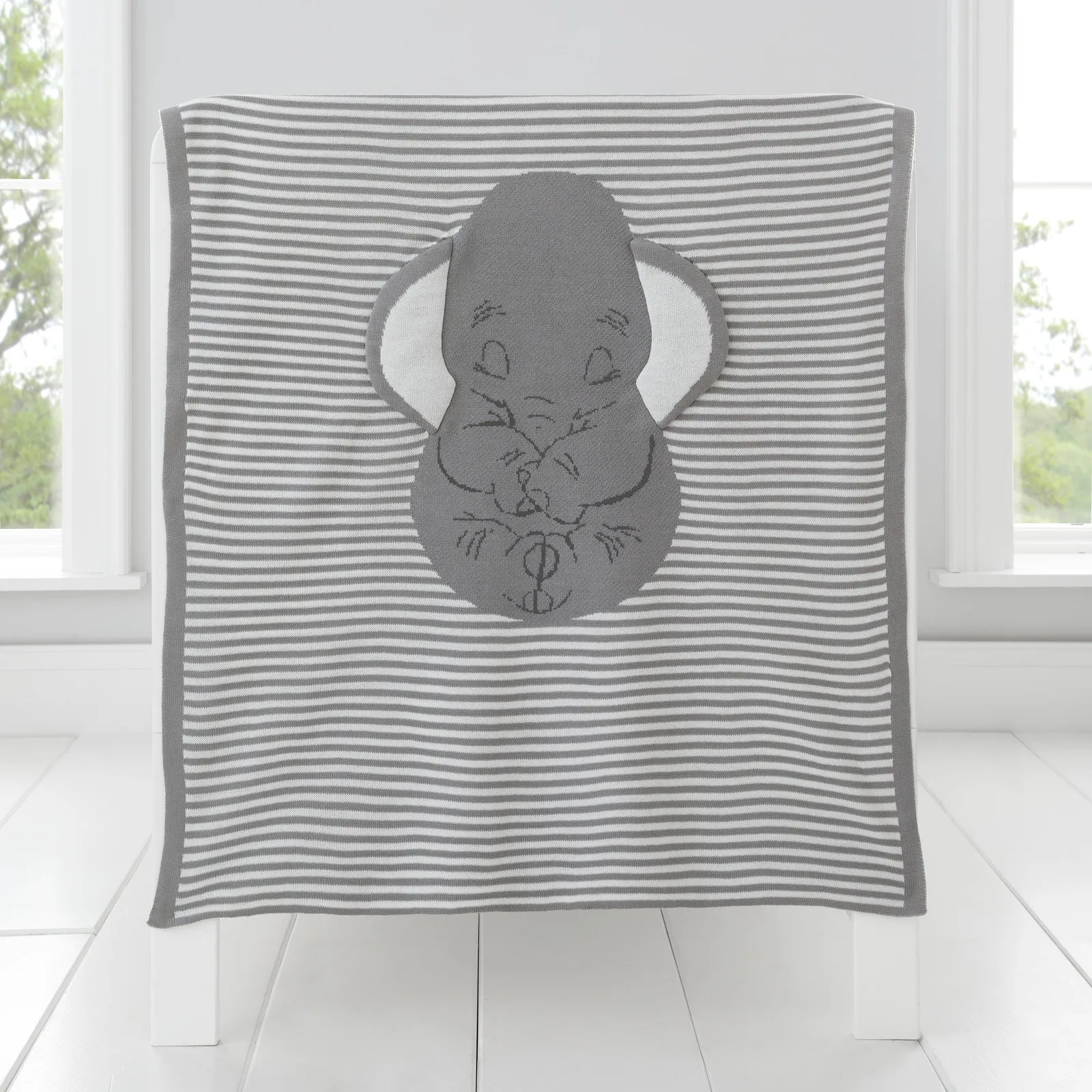 Dumbo Knitted Blanket Grey and White