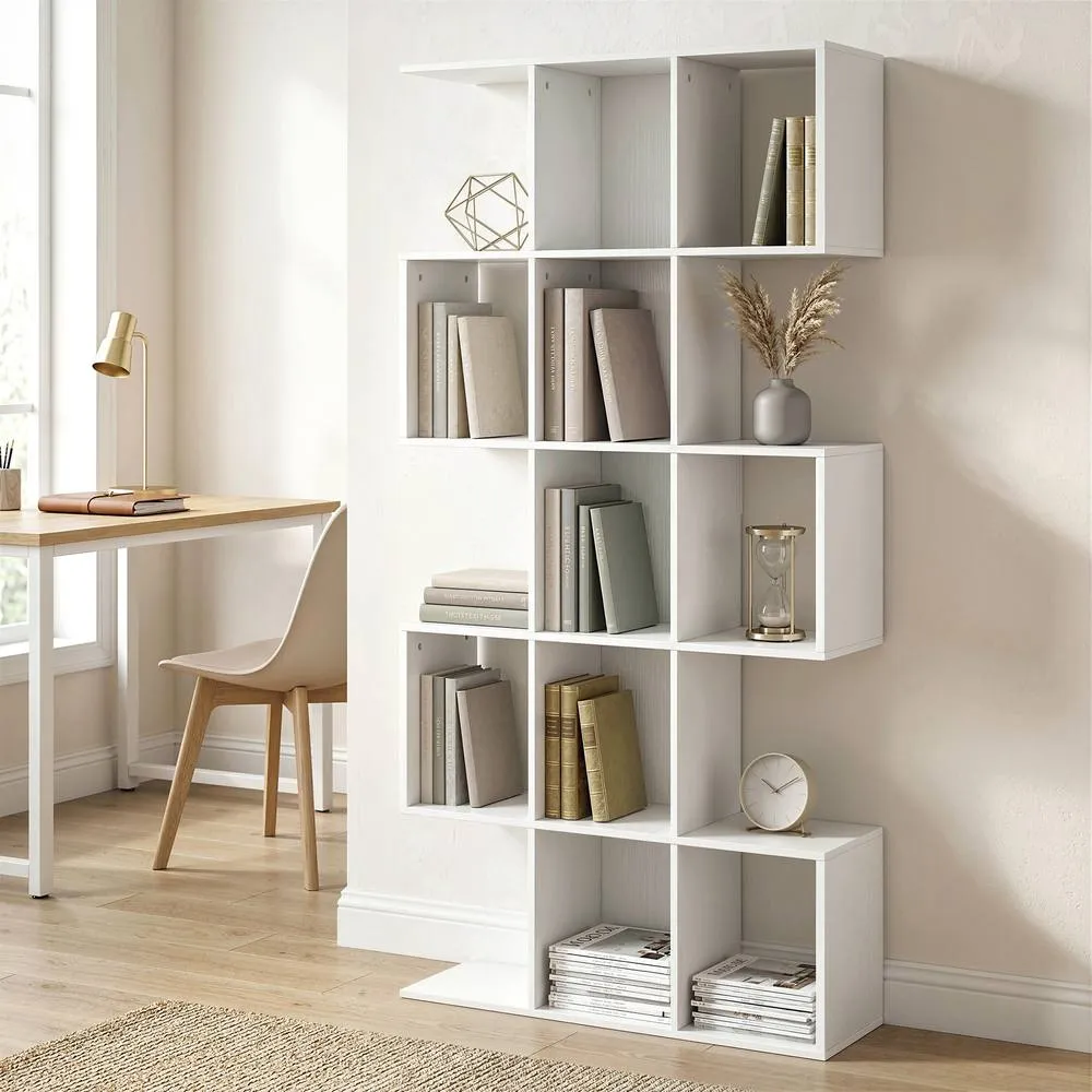 HOMCOM Geometric Bookshelf, 5-Tier S Shaped Bookcase in White 2