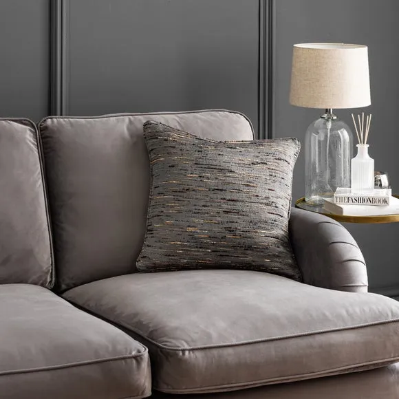 Hotel Fontaine Square Cushion 1