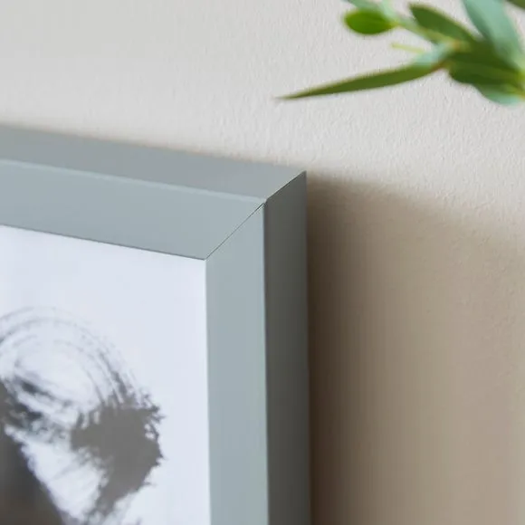Essentials Photo Frame 2