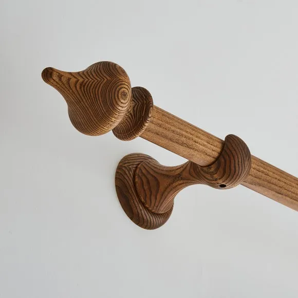 Pendleton Wood Curtain Pole 3