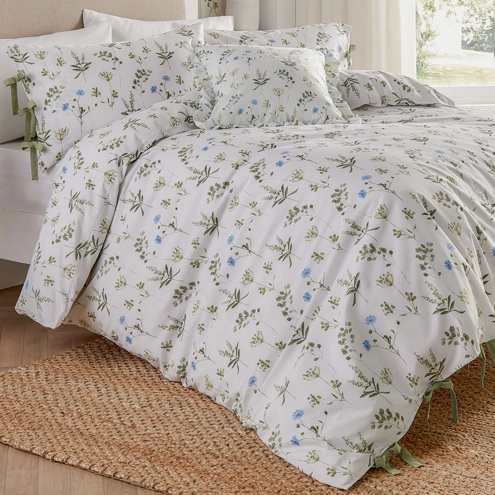 Wylder Meadow 100% Cotton Floral Duvet Cover Set in White 3