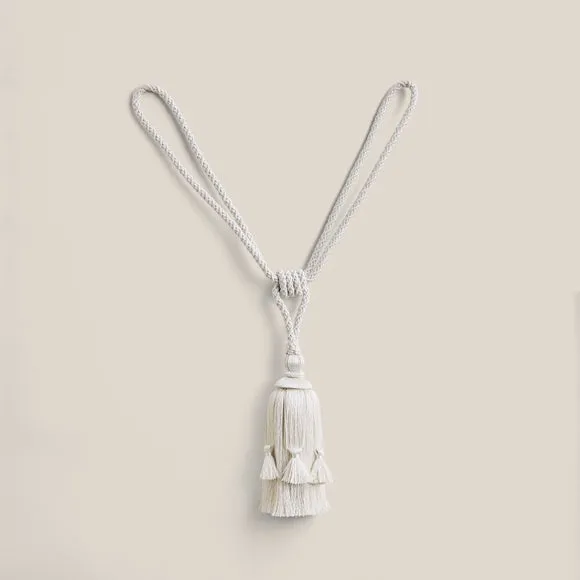 Hardwick Tassel Curtain Tieback 2