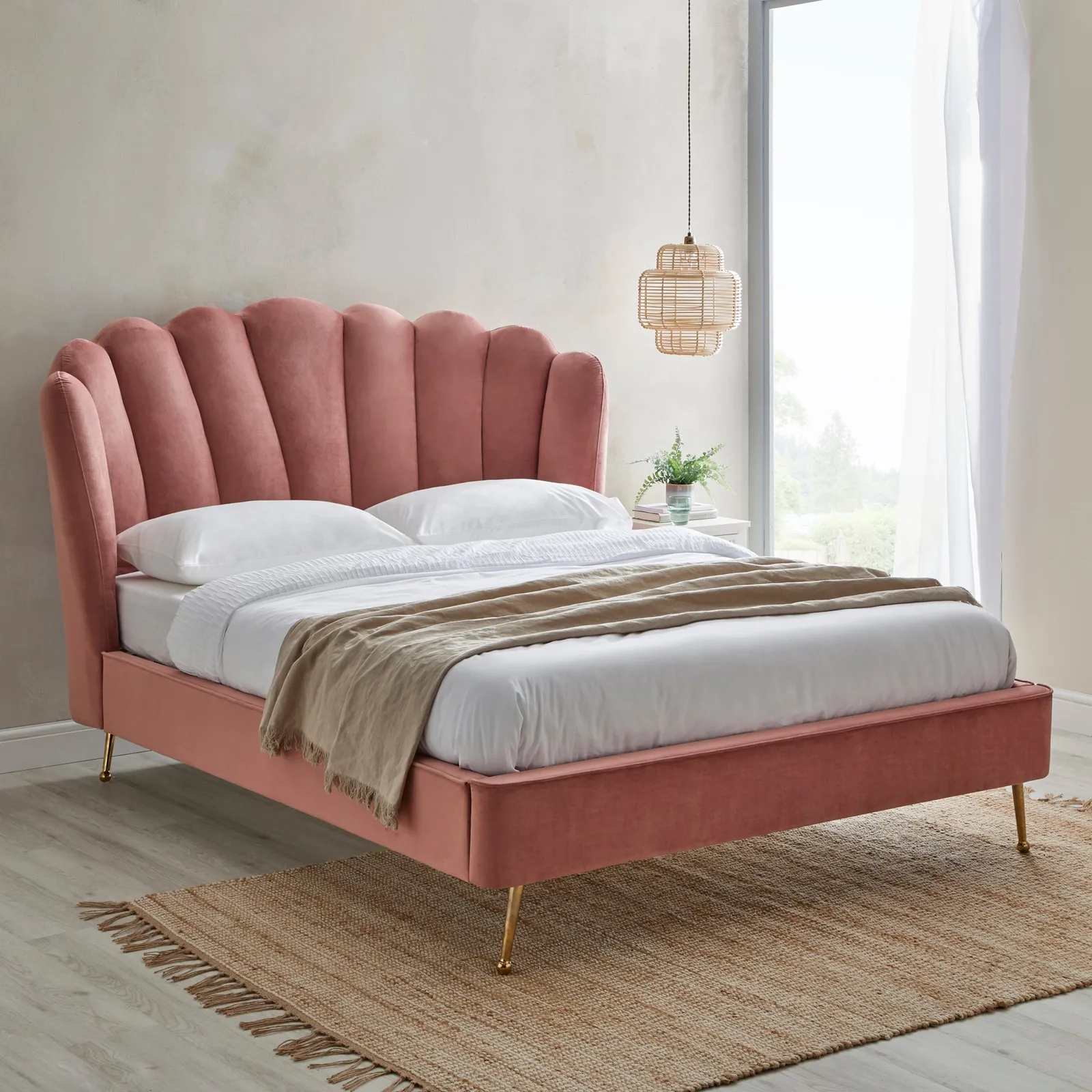 Vivian Bed Pink