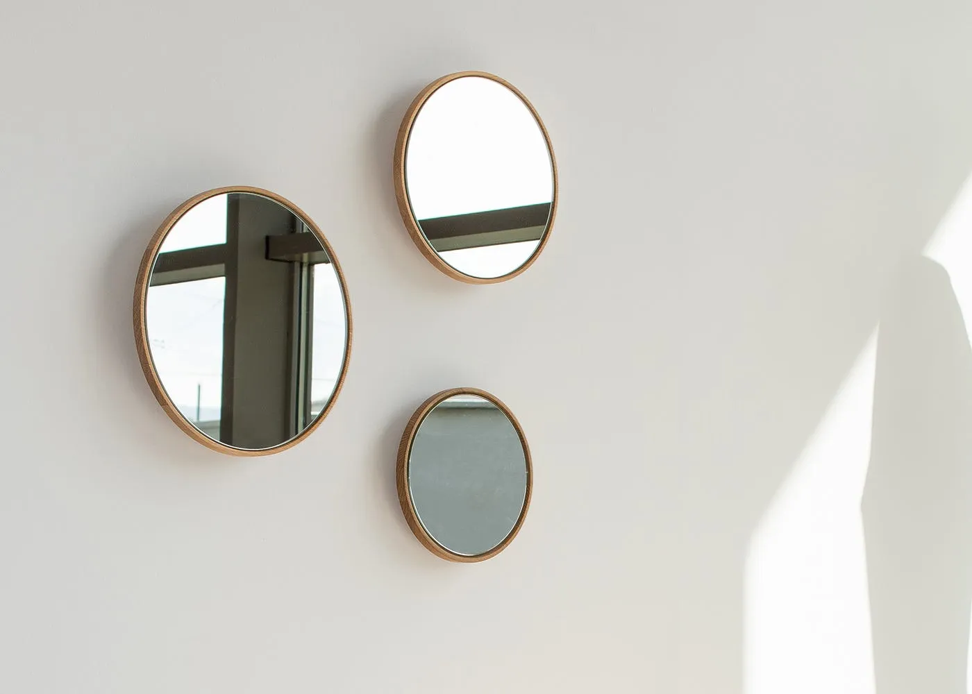 Gazzda Look Mirror White Oiled Oak 27cm 3