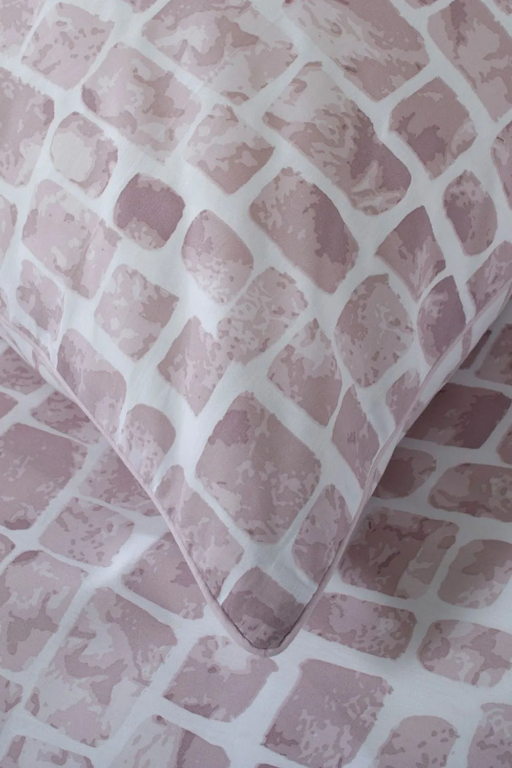 The Lyndon Company Tulle Extrasoft 100% Cotton Breathable Duvet Cover Set in Pink 5