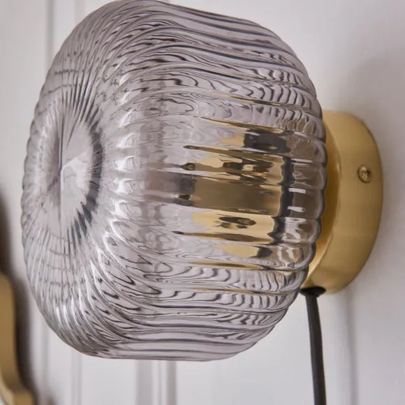 Riley Ribbed Plug In Wall Light 3