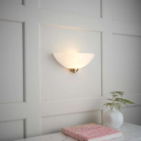 Vogue Welles Frosted Glass Wall Light 3