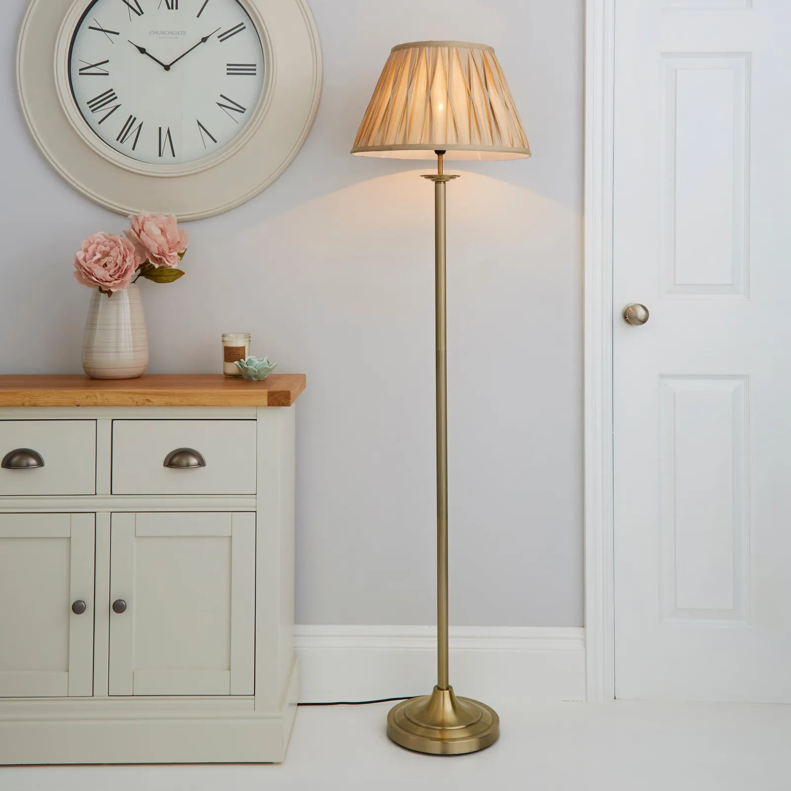 Reeded Antique Brass Floor Lamp Gold