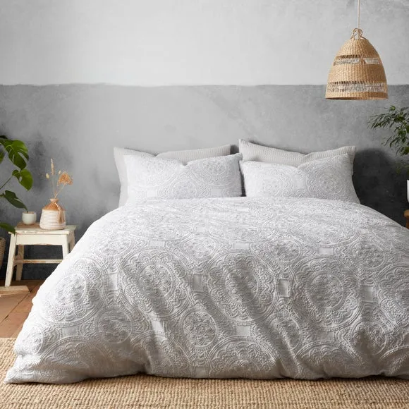 Tama Global Duvet Cover and Pillowcase Set 1