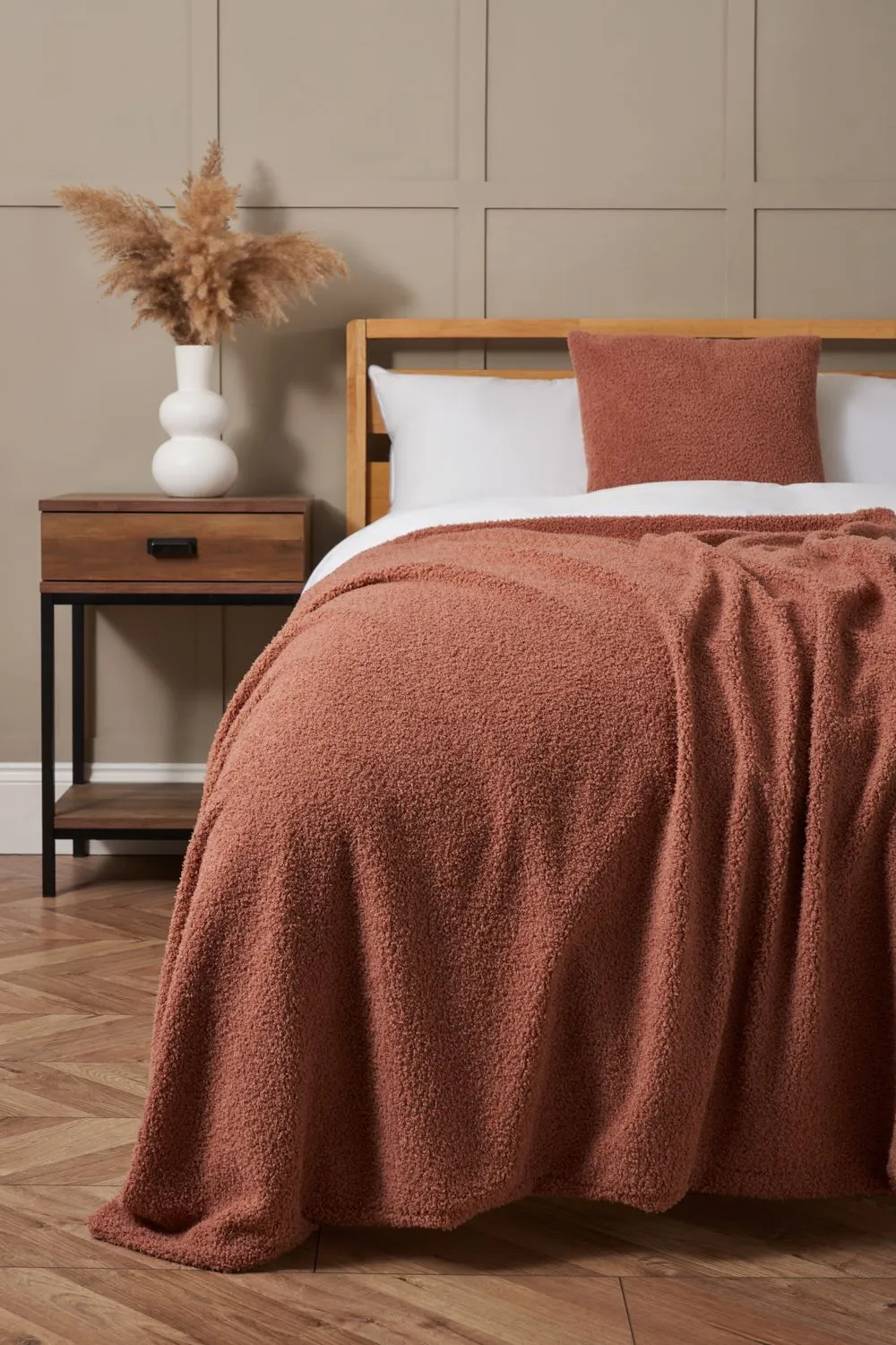 BHS Teddy Bear Fleece Throw in Red