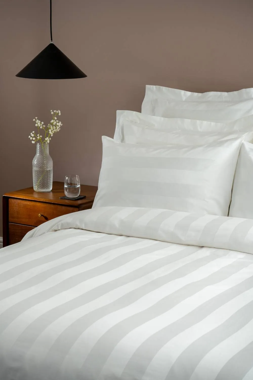 Soak&Sleep White 600 Thread Count Dobby Stripe Egyptian Cotton 40cm Fitted Sheet