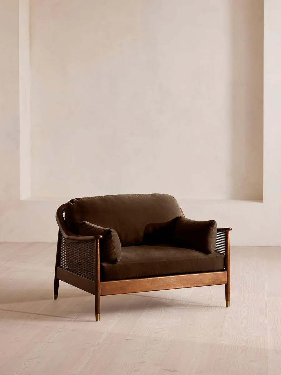 Atlanta Loveseat, Velvet, Chocolate