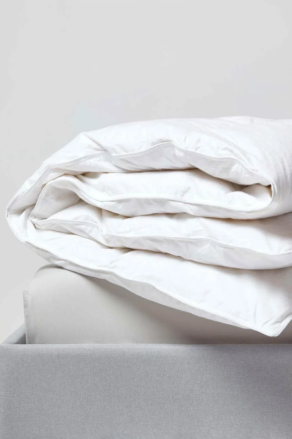 Homescapes Luxury White Duck Down 13.5 Tog All Seasons Duvet 2