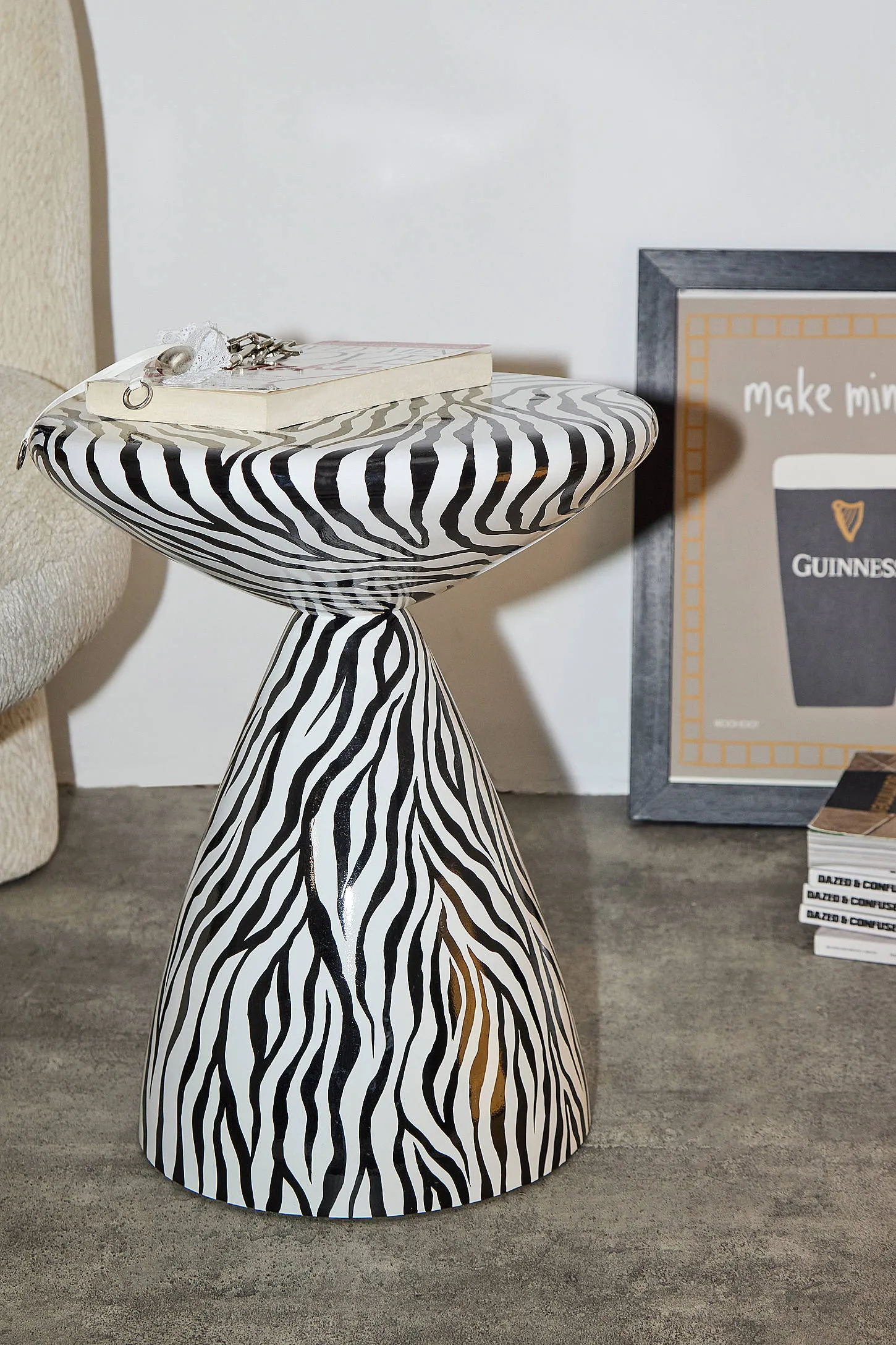 Hudson Zebra Side Table - Black/White 3