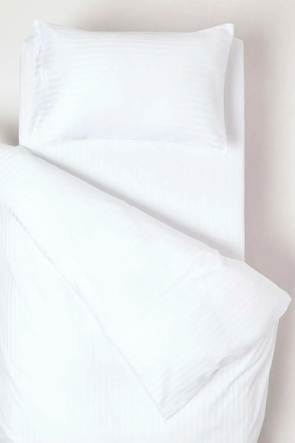 Homescapes Cotton Stripe Cot Bed Duvet Cover Set 330 Thread Count in White 1