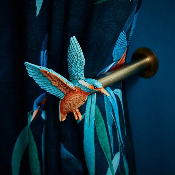 Kingfisher Curtain Dresser 2