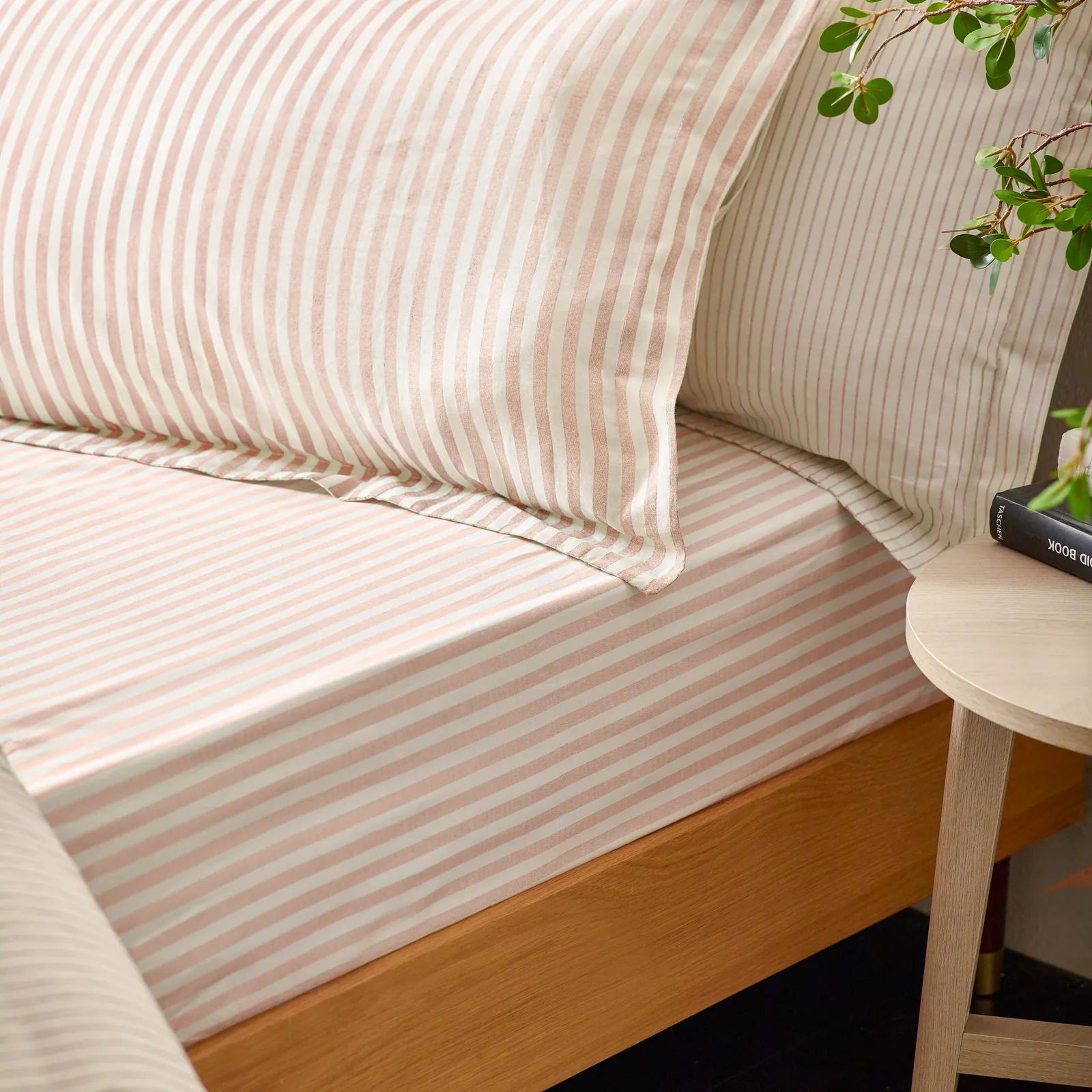 Yard Hebden Striped 100% Cotton Fitted Sheet in Baby Pink