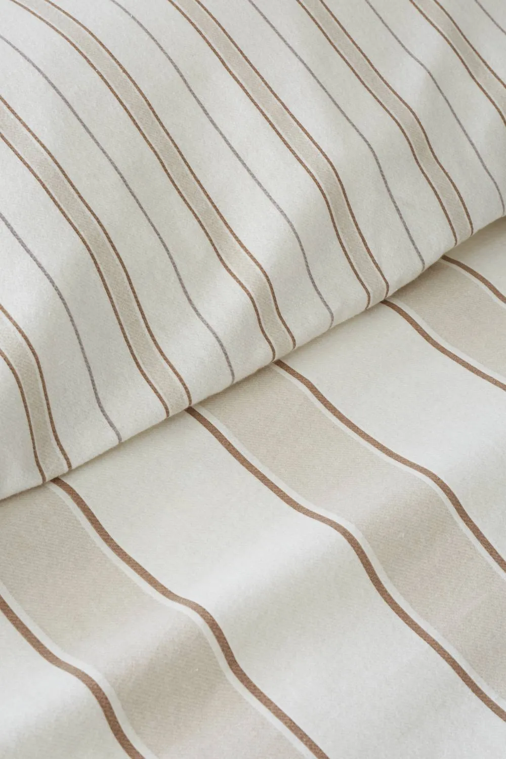 Bianca 'Brushed Regal Stripe' Cotton Reversible Duvet Cover Set in Natural 5