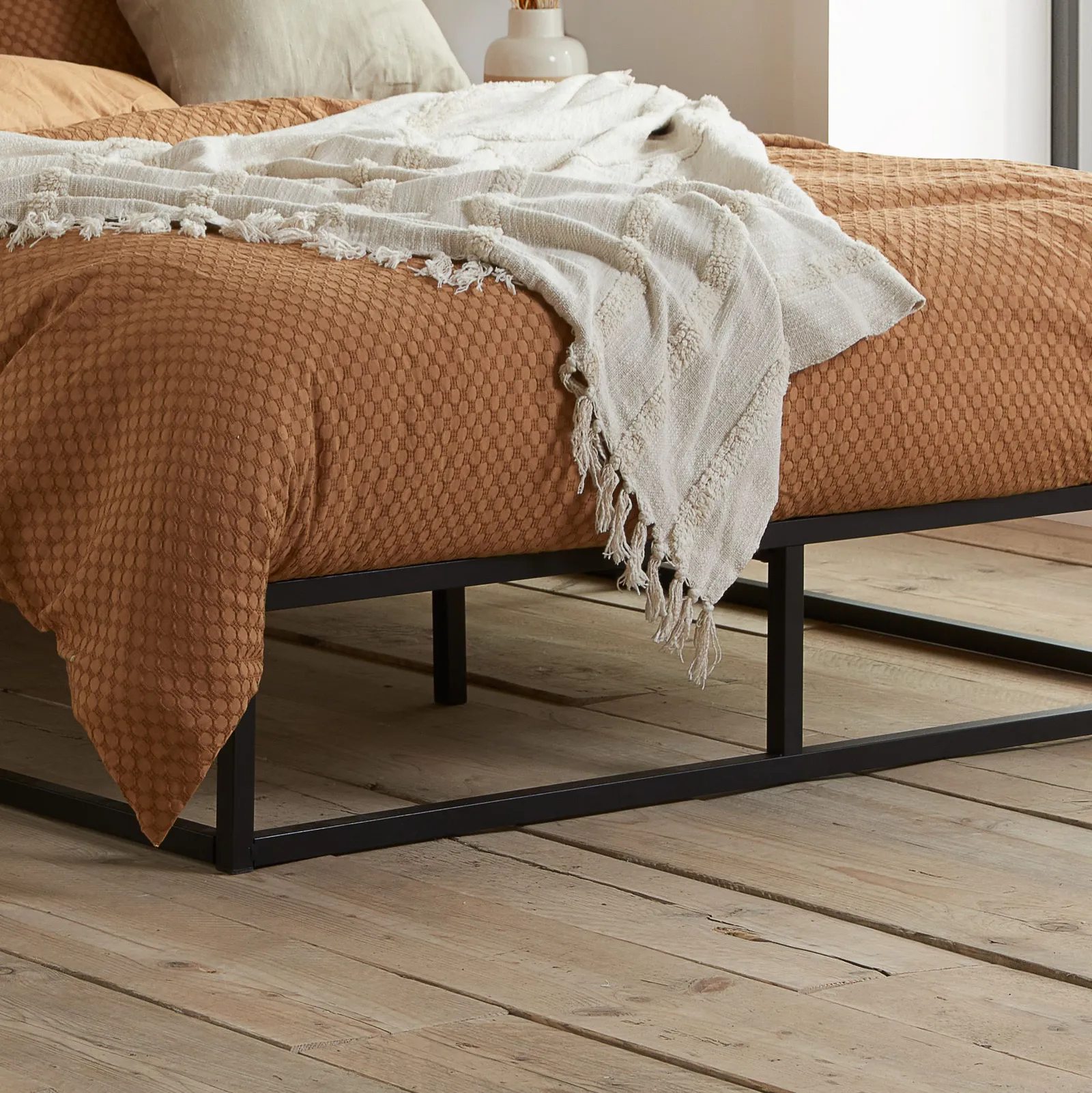 Birlea Soho Metal Platform Bed in Black 2