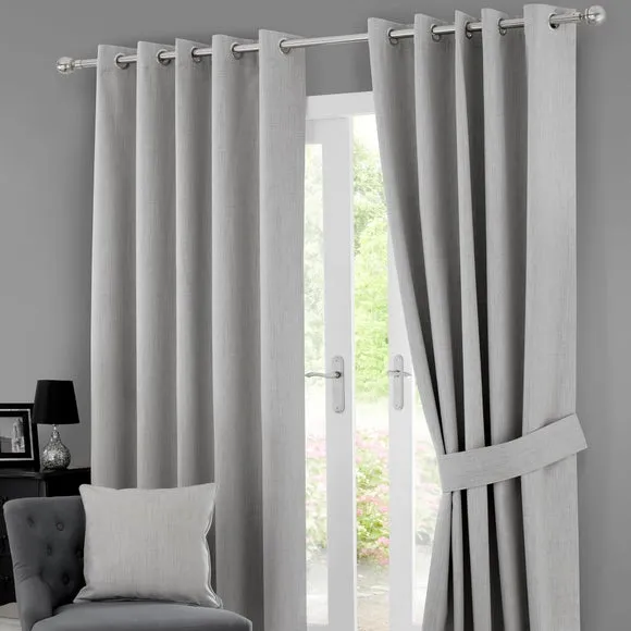 Solar Blackout Eyelet Curtains 2