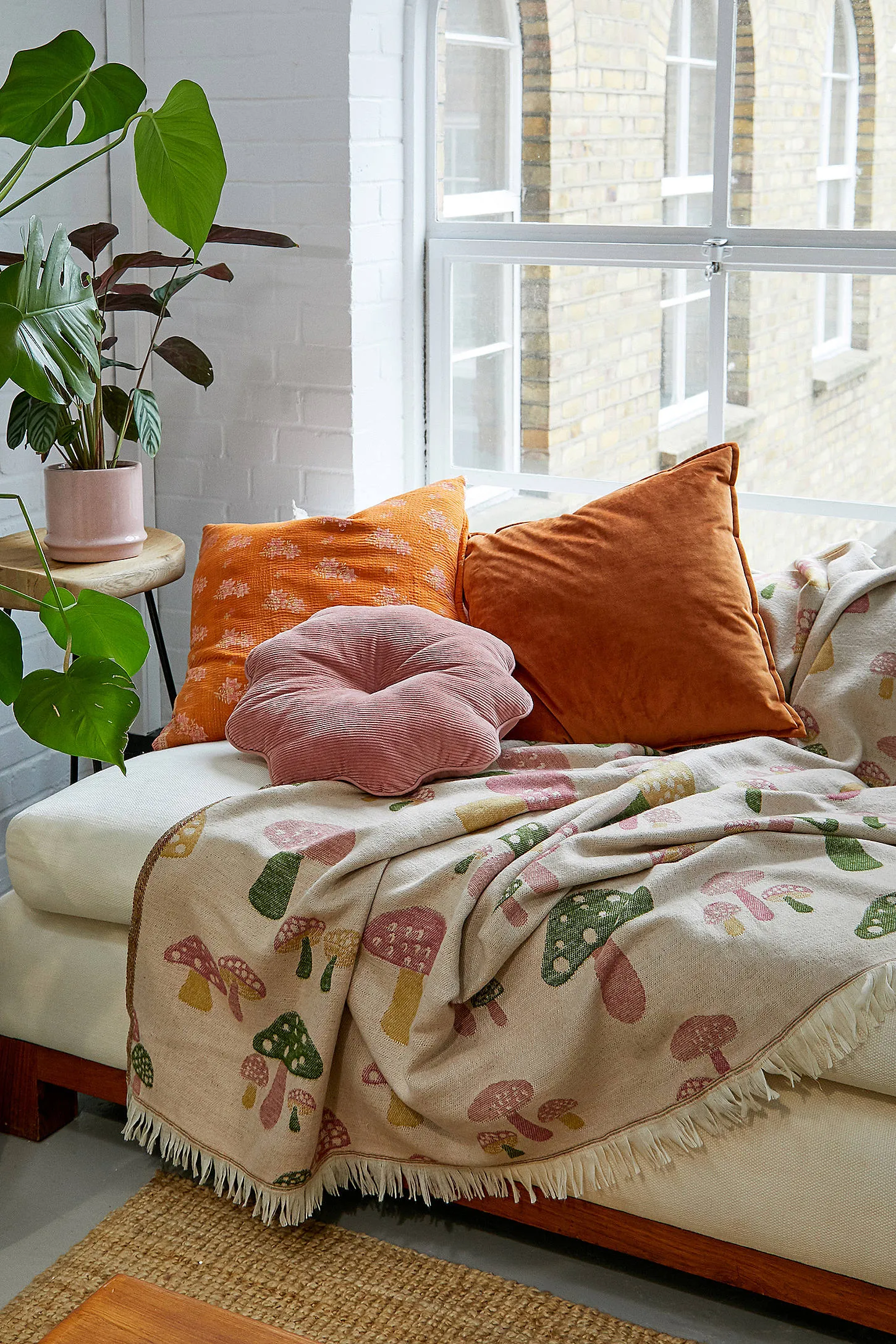Mushroom Throw 2