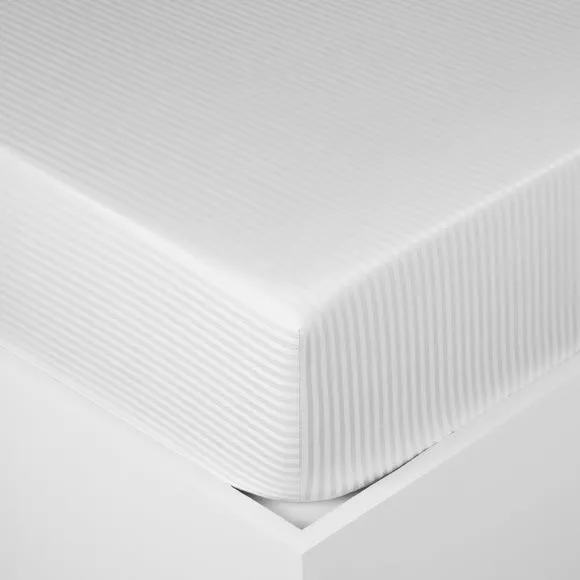 Hotel Cotton Stripe 400 Thread Count Grip Fitted Sheet 2