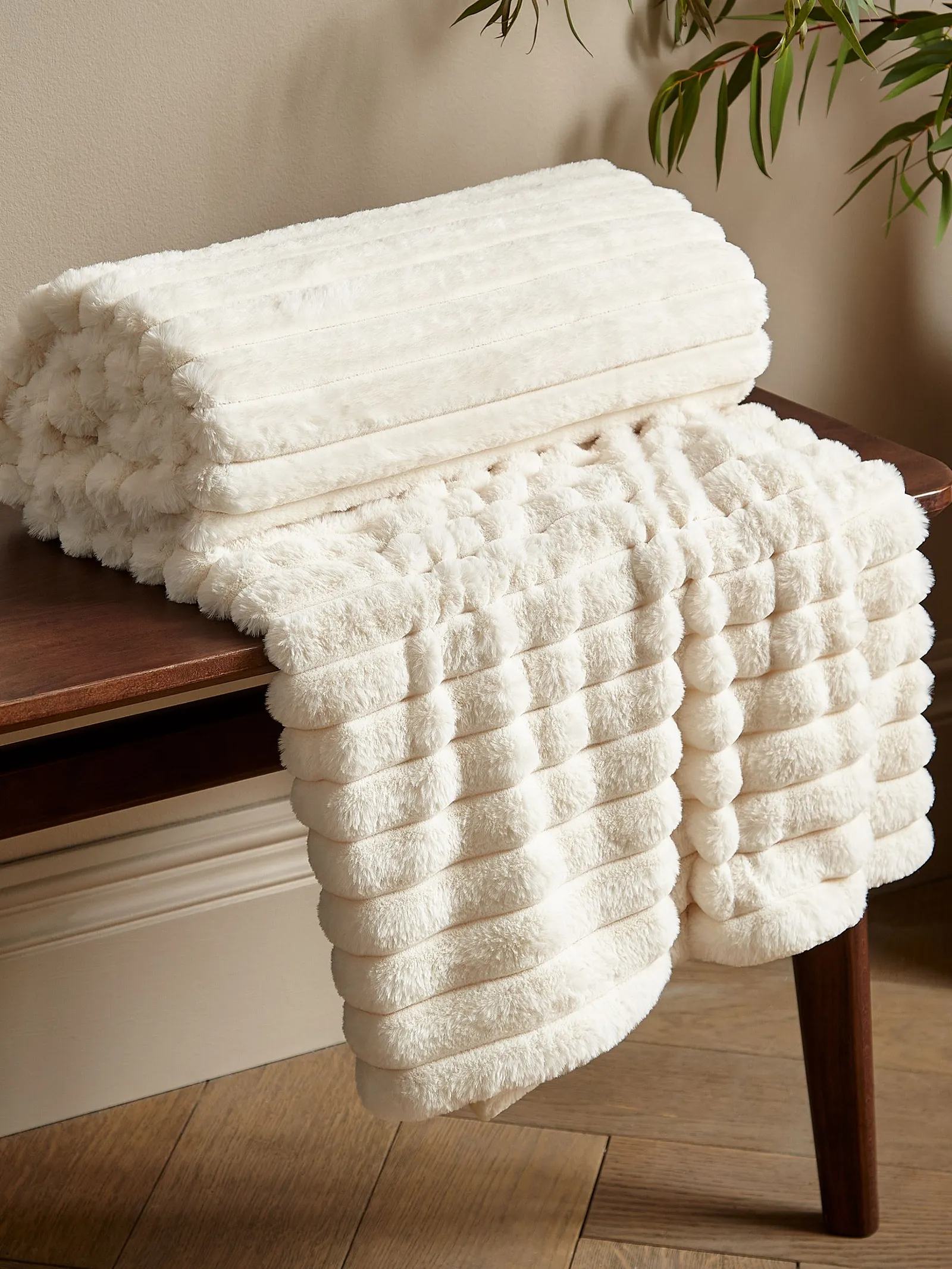 Catherine Lansfield 'Cosy Ribbed' Blanket Throw in Cream