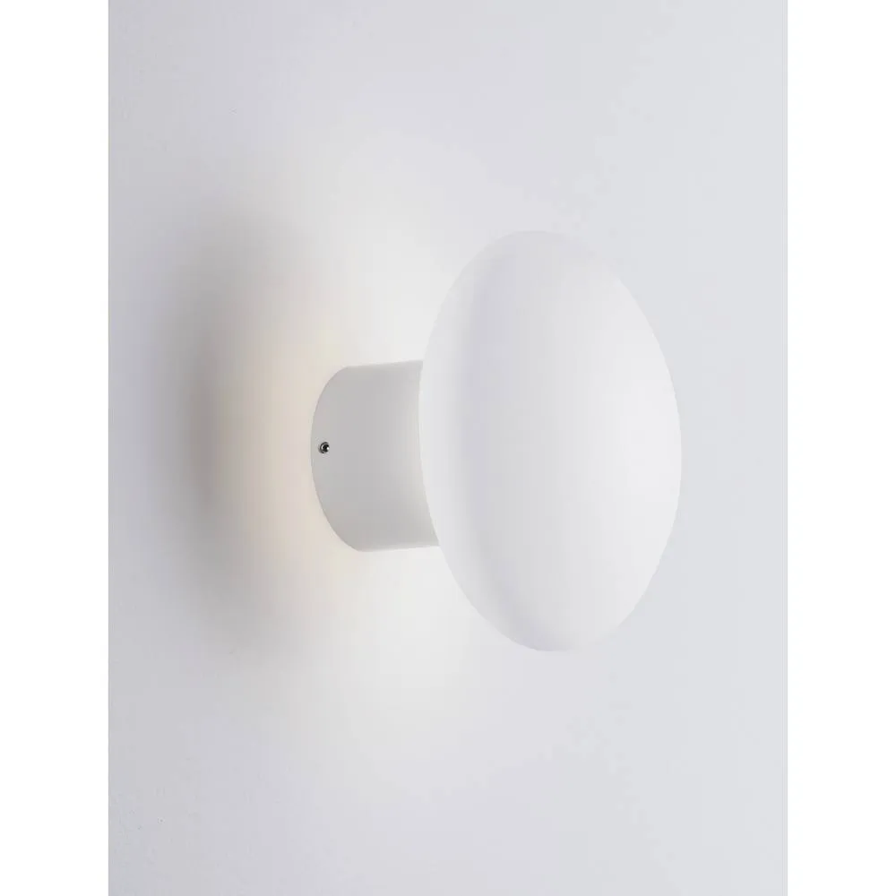 Netlighting Onut Plaster Wall Lamp White LED 10W 566lm 3000K 2