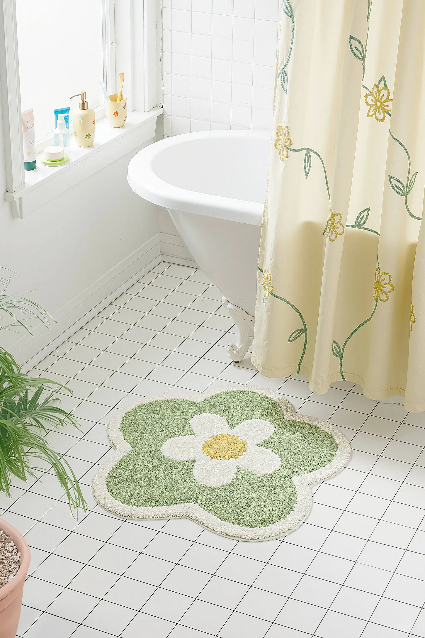 Sage Daisy Mini Bath Mat - Light Green