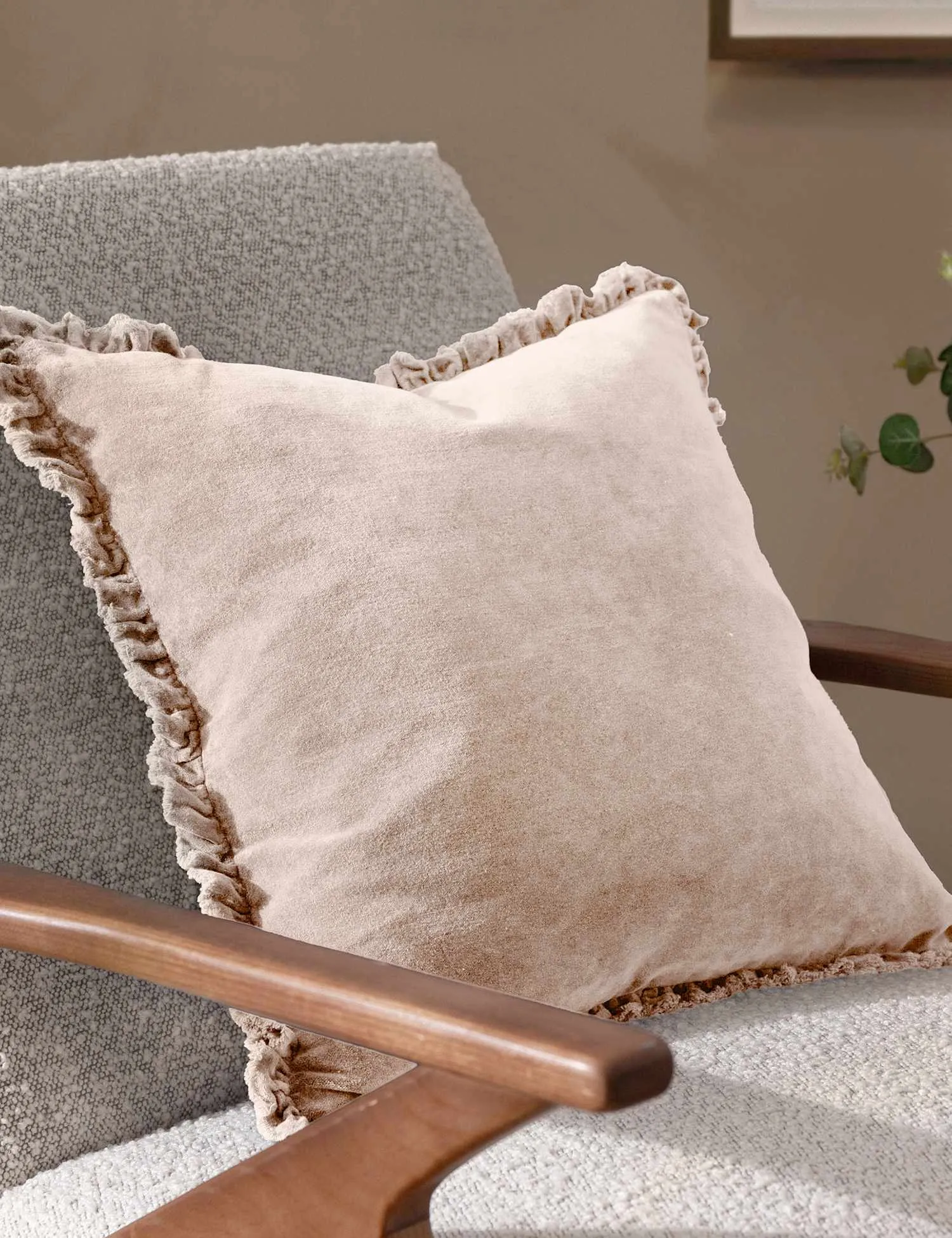 YARD Bertie Cotton Velvet Cushion Light Cream