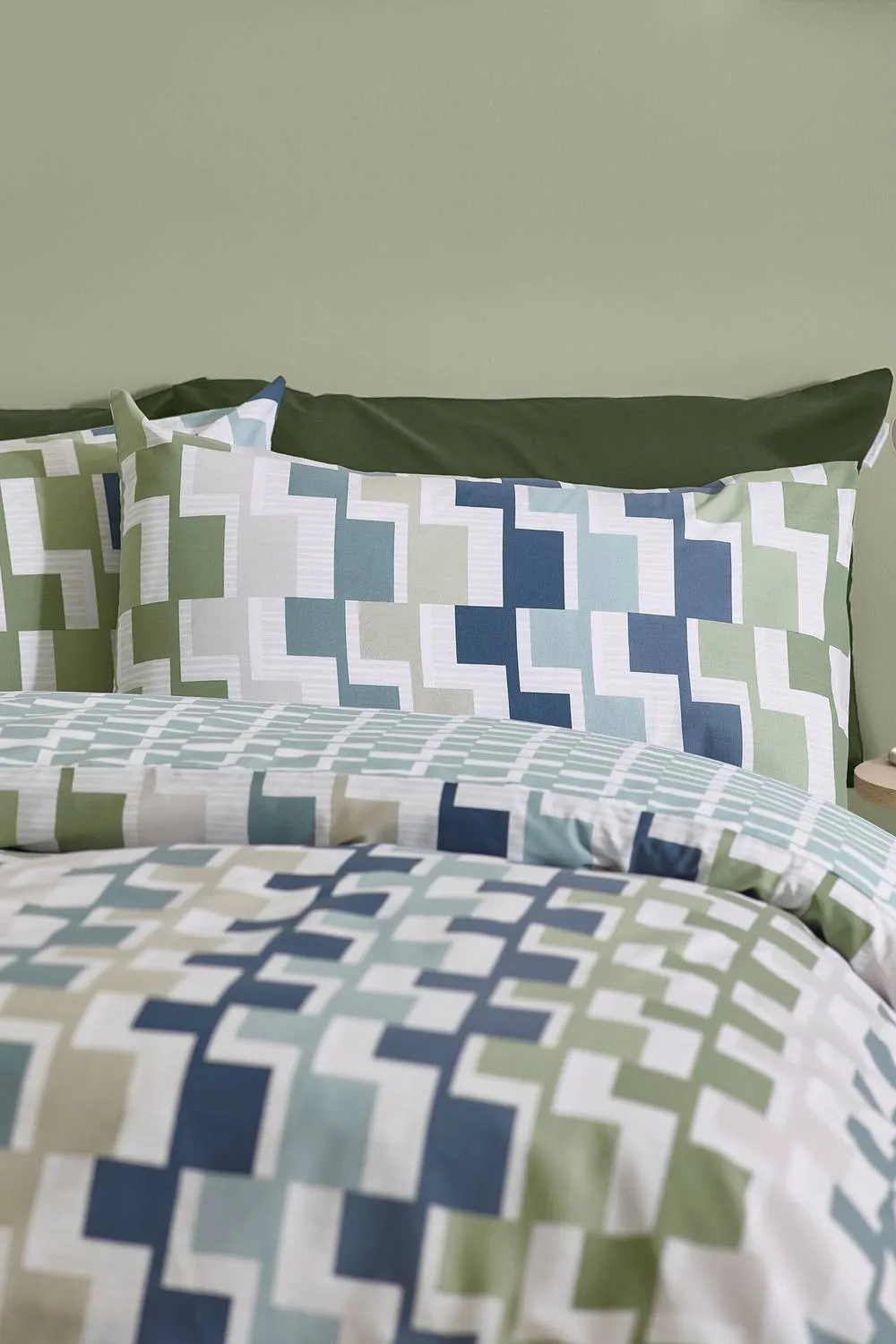 Catherine Lansfield 'Bryson Geo' Reversible Duvet Cover Set in Blue 3