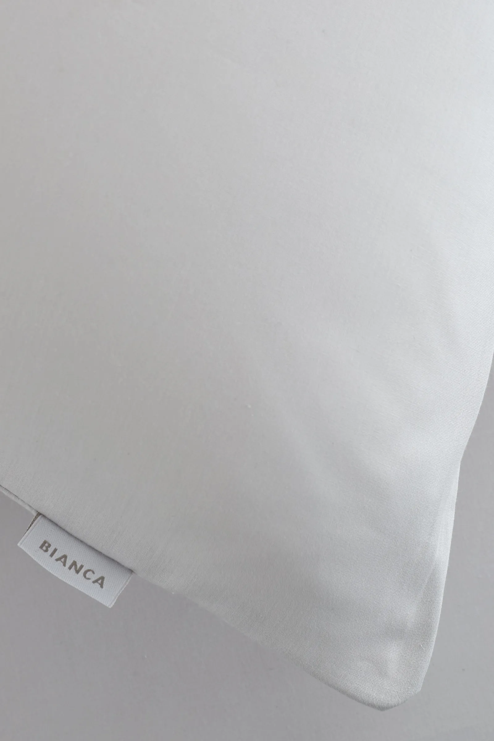 Bianca '200 Thread Count Cotton Percale' Standard Pillowcase Pair in Grey 3
