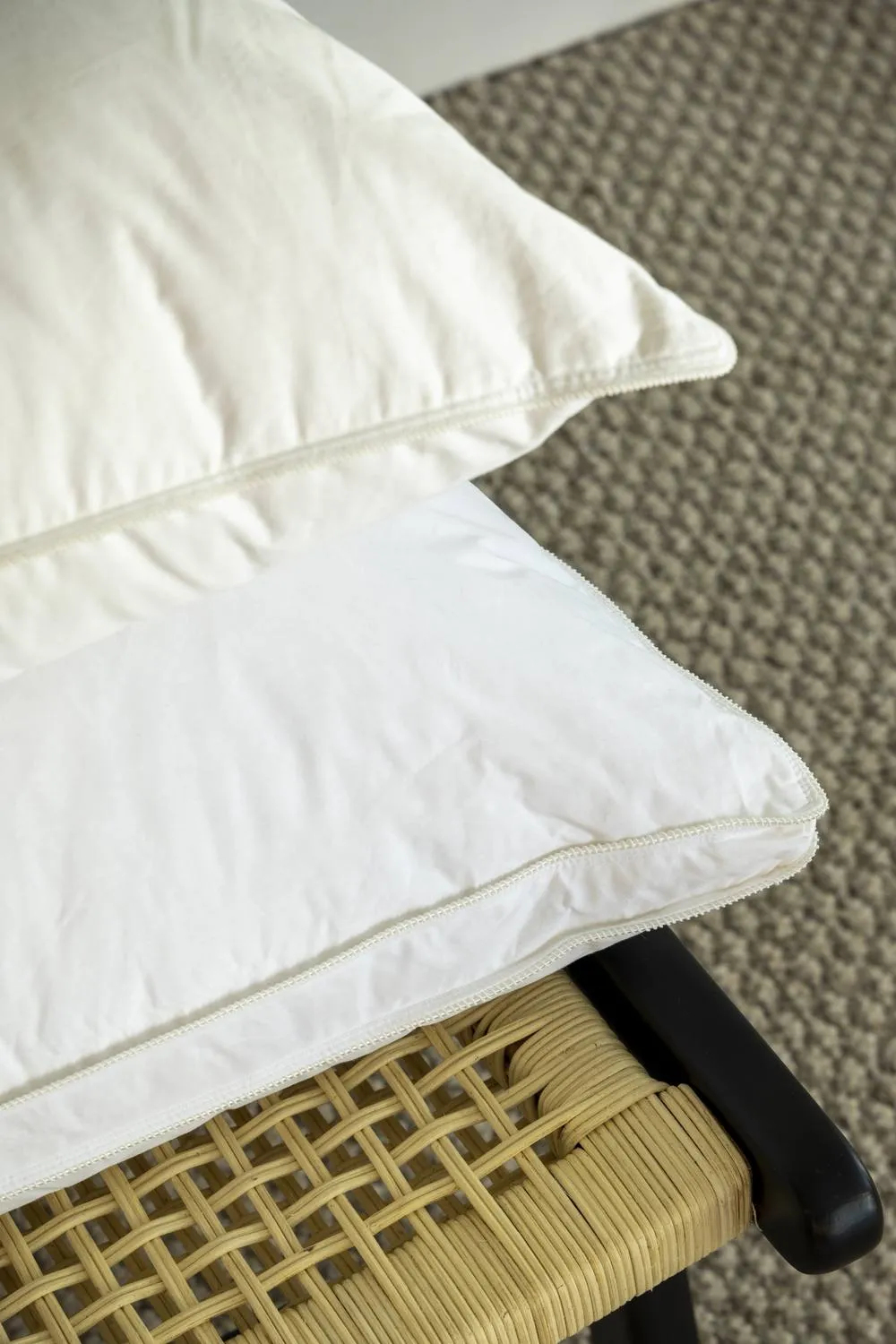 Soak&Sleep 100% Canadian Goose Down Pillow Pair - Medium/Firm in White 2