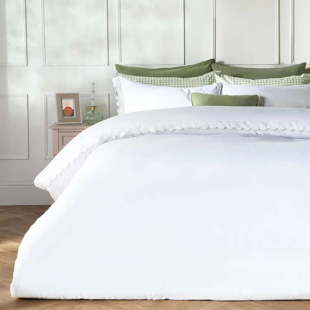 OHS Scallop Edge Bedding Set Microfibre Duvet Cover with Pillowcase in White