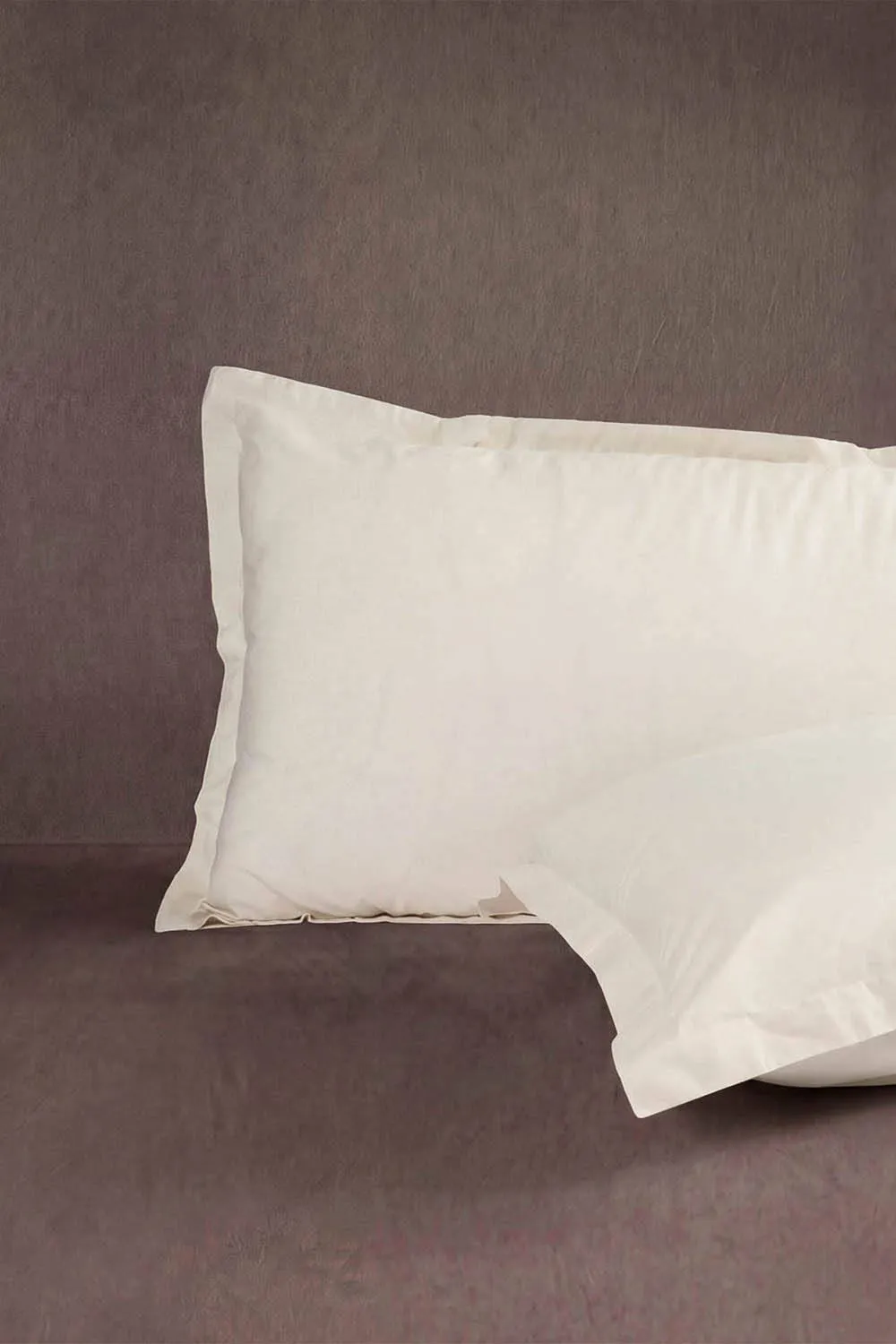 Martex Signature Washed Cotton Oxford Pillowcase Pair - Soft Shore in Ivory
