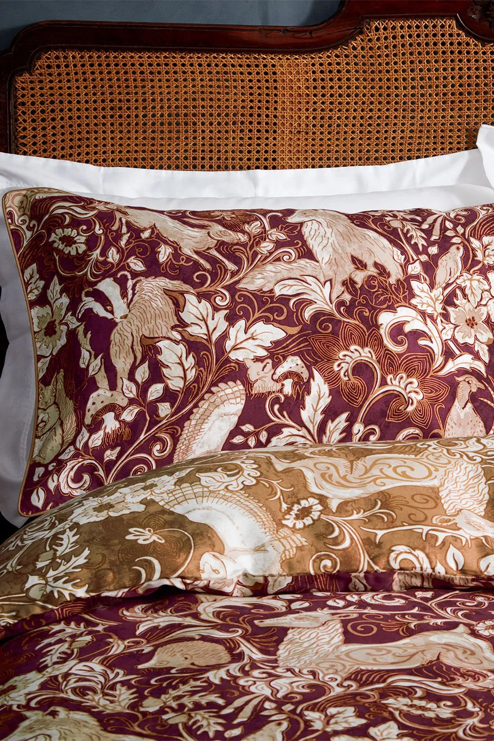 Paoletti Harewood British Animal 100% Cotton Duvet Cover Set in Red 3