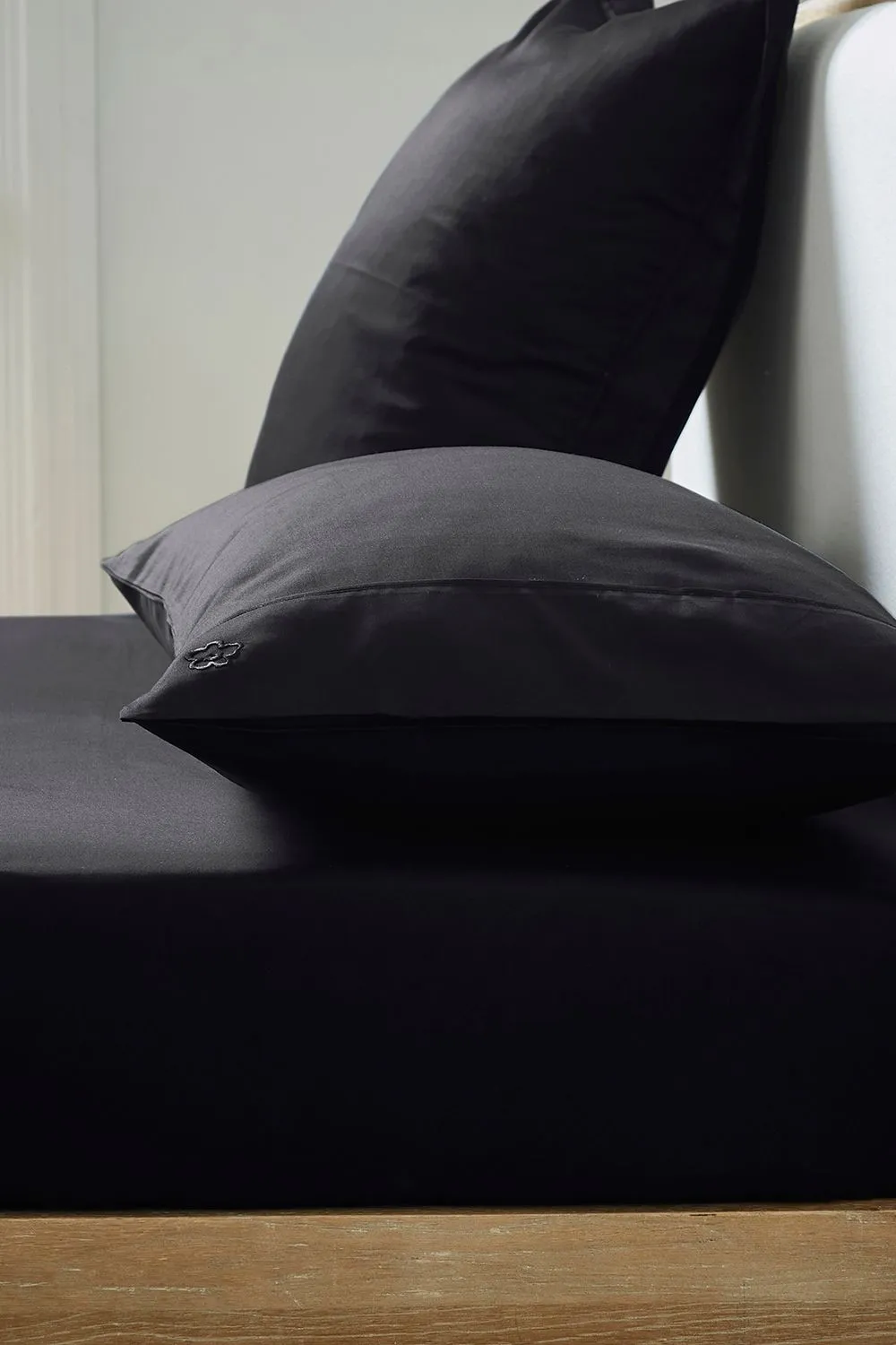 Ted Baker 'TB Plain Dye' Cotton Sateen Fitted Sheet in Black 2