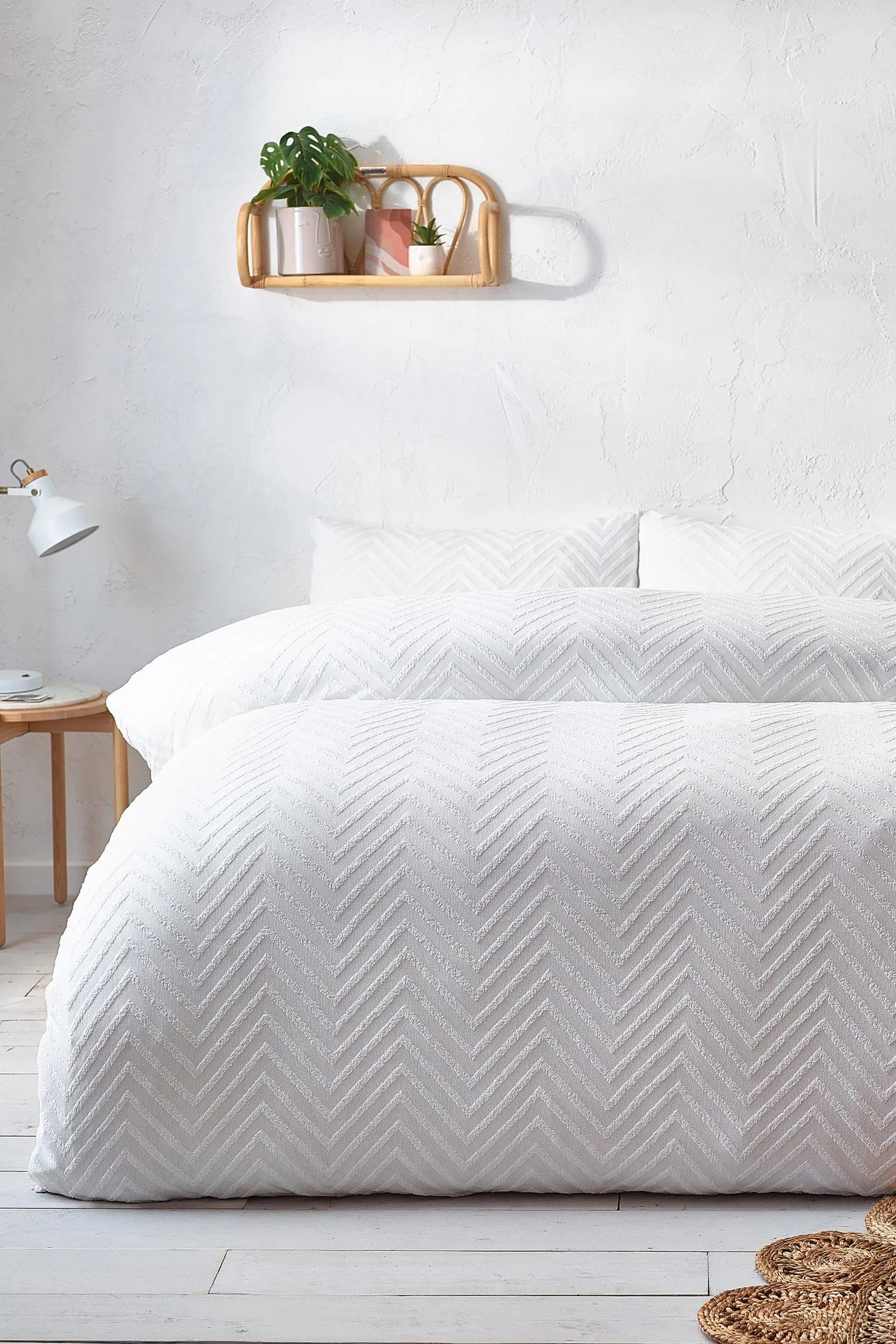 Zig Zac Tuft Duvet Set