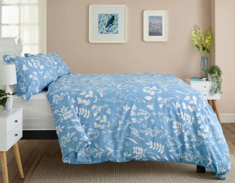 Deyongs Silhouette Floral Duvet Set Soft Cotton Blend in Blue 3