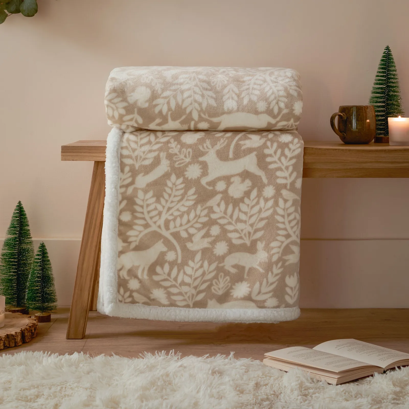 Furn Skandi Woodland Fleece Throw in Beige