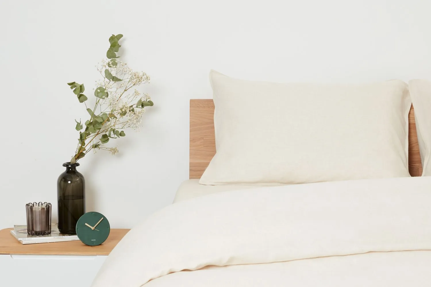 Panda London Panda Bamboo & French Linen Fitted Sheet in Beige 2