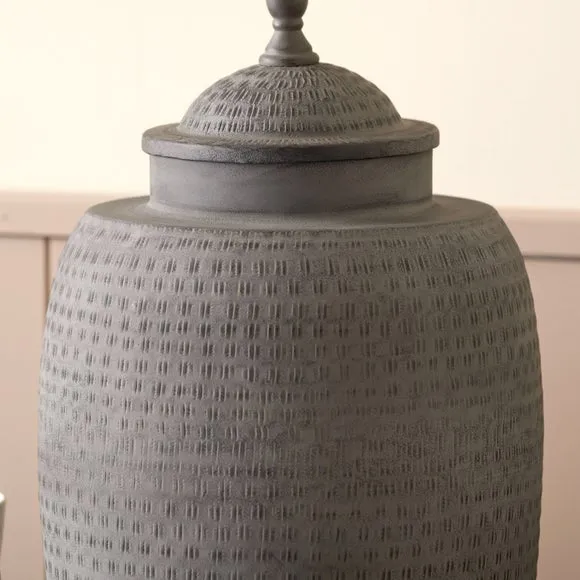 Raj Hammered Metal Urn Vase with Lid 2