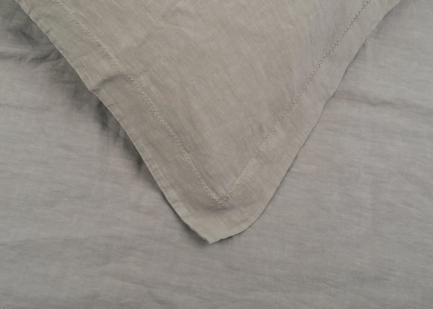 Heal's Washed Linen Natural Fitted Sheet Double